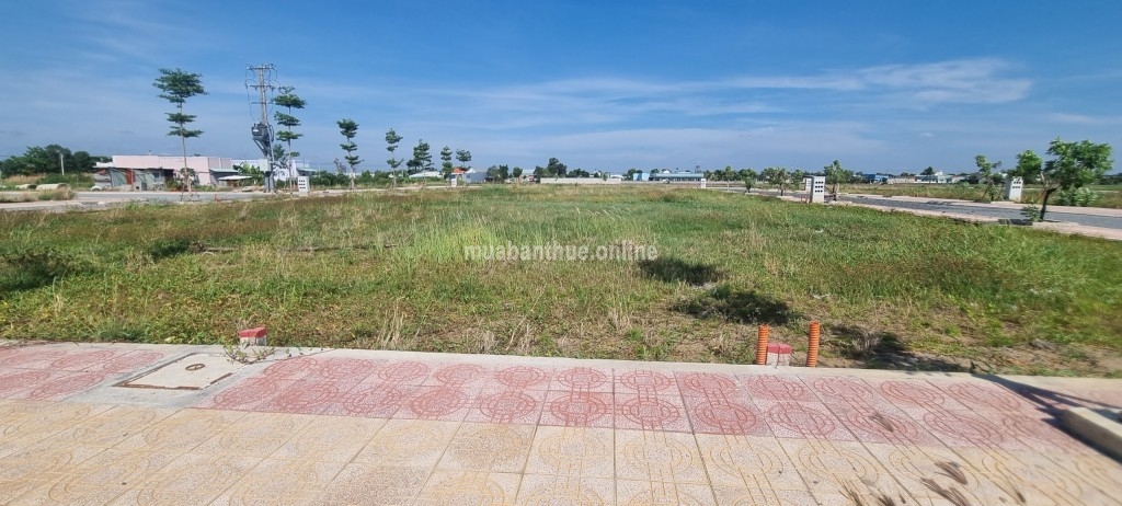 Bán nhanh miếng đất 100m2 bên QUỐC LỘ 50, SHR