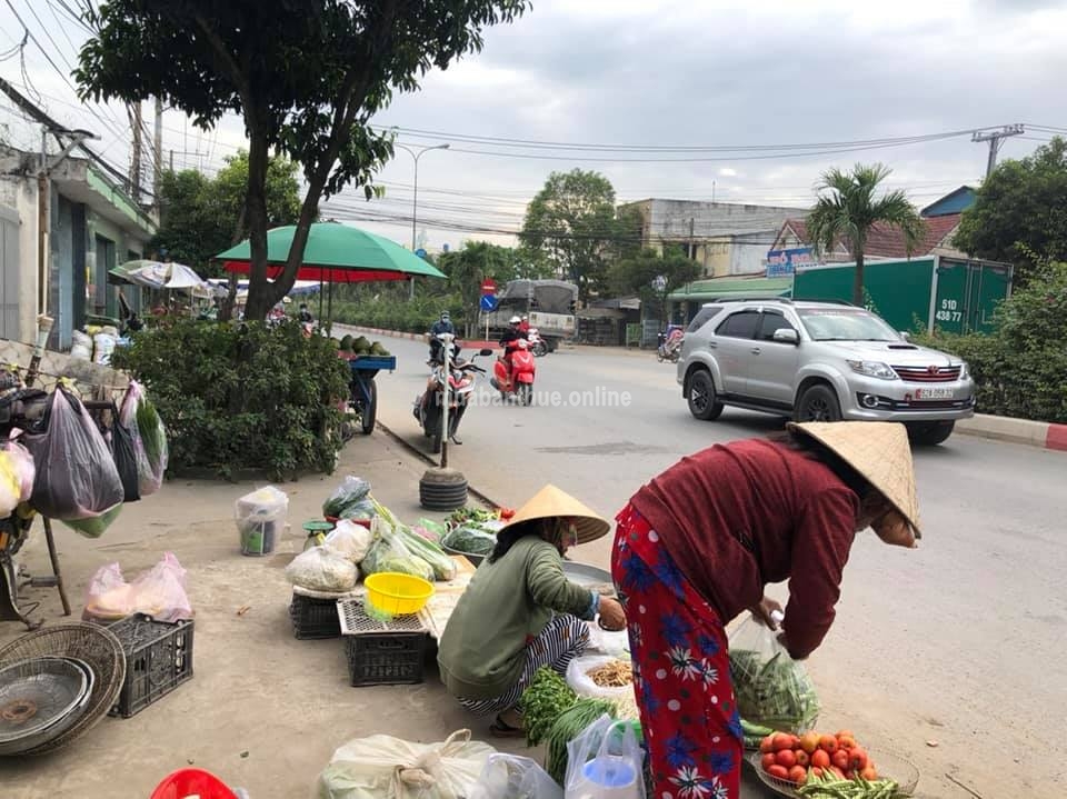 Cần bán nhà MT 824 (ngay chợ KANNAN )