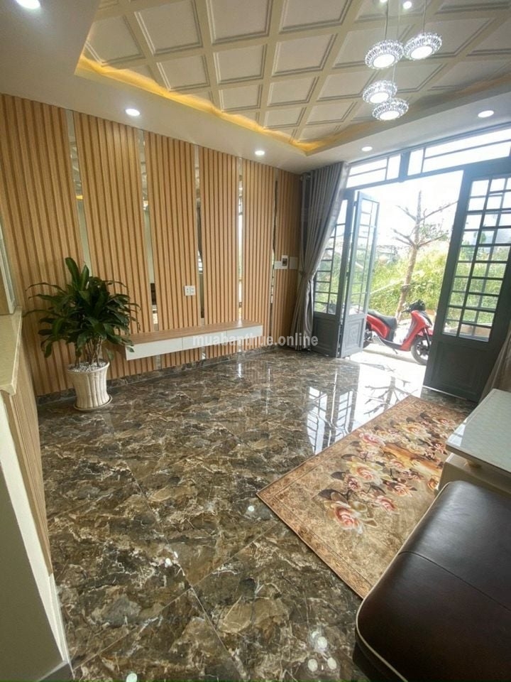 Bán nhà hẻm 92 phạm hữu lầu quận 7 dt 40m2 1 lầu đúc 2 phòng ngủ