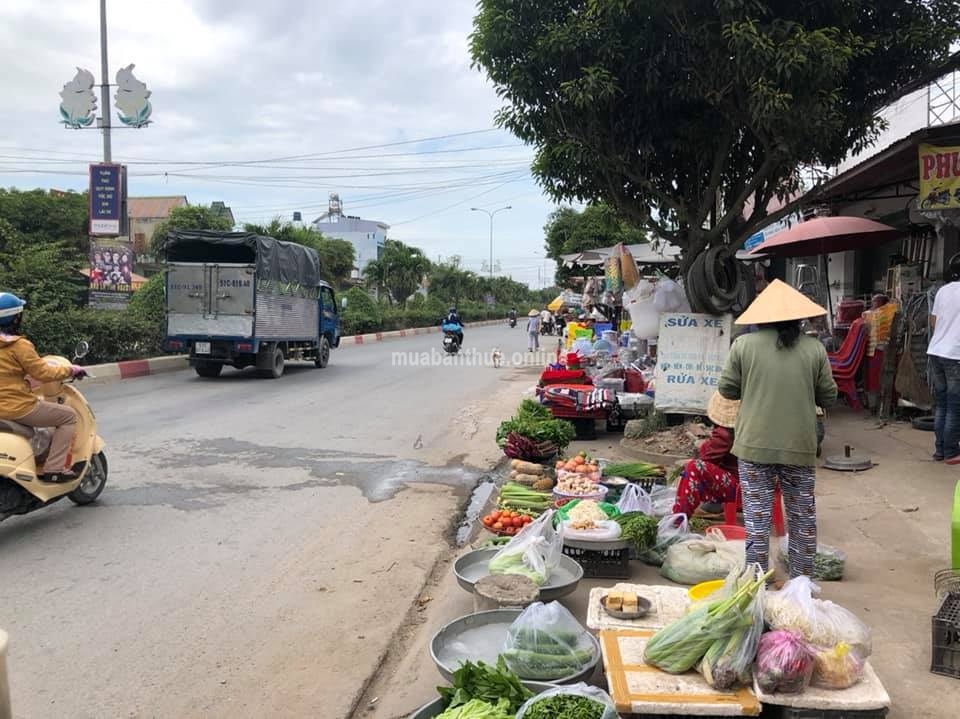 Cần bán nhà MT 824 (ngay chợ KANNAN )