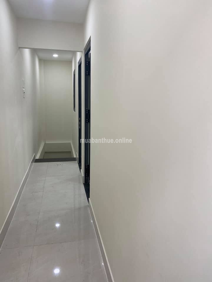 Nhà 24.5m2 P10 GV giá rẻ