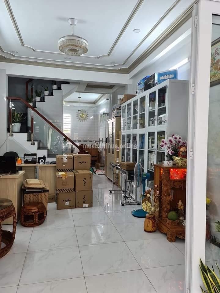 Nơ Trang Long phường 13 Bình Thạnh ( xe hơi đậu cửa )