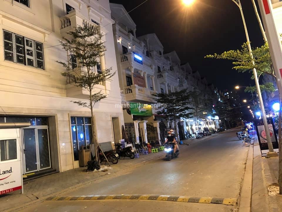 Mặt tiền đường số 12. khu Cityland Nguyễn Văn Lượng phường 10 Gò Vấp