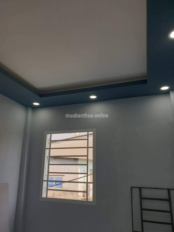 2.8 tỷ, Nhà p6 q8 hẻm xe hơi 30m2