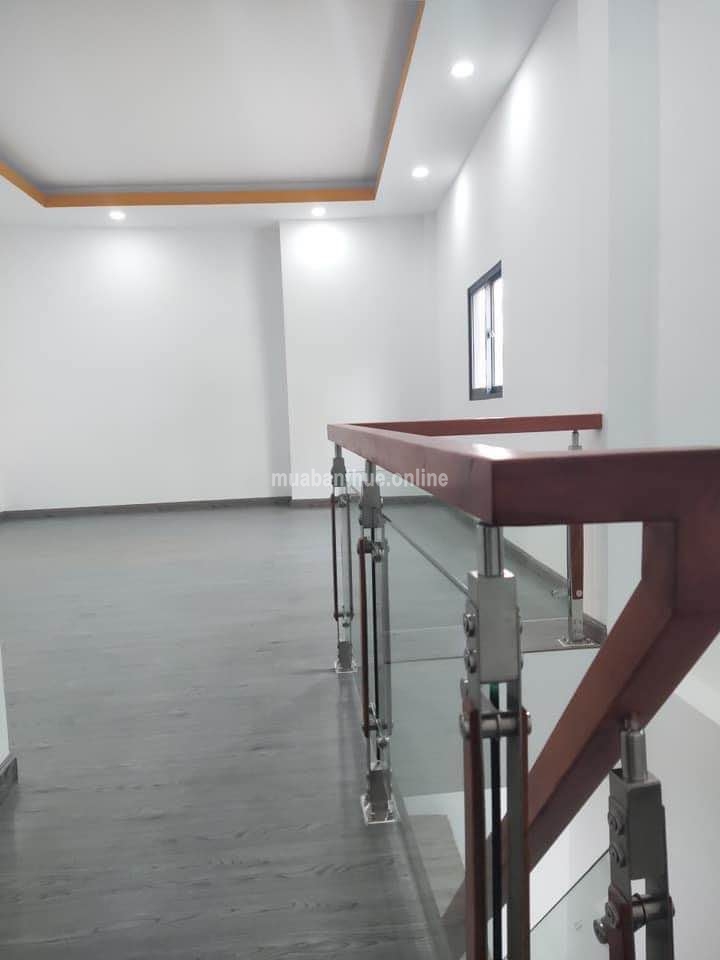 Nhà bán hẻm 4,5m thông p8 quận 11