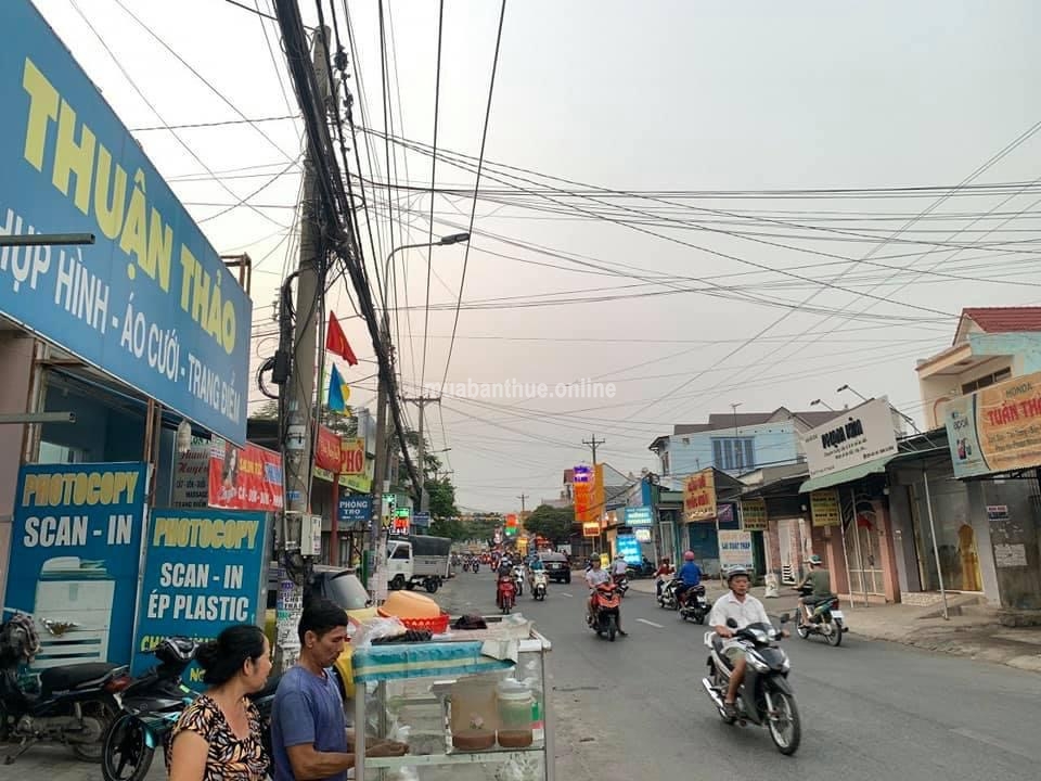 CẦN BÁN CĂN NHÀ MẶT TIỀN ĐƯỜNG NGUYỄN PHÚC CHU