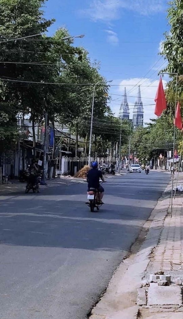 Nhà Bán 1lầu 1 trệt MT Phạm Ngũ Lão, P.Hiệp Thành, TP. Thủ Dầu Một.