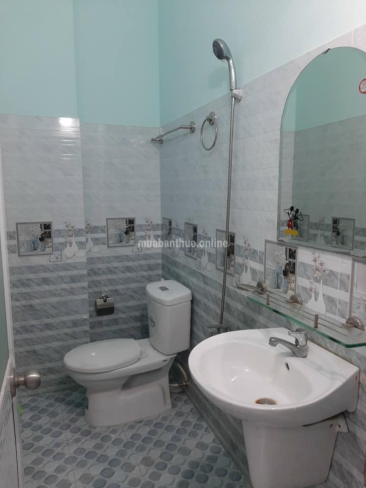 Nhà 1 trệt, 2 lầu, 4 phòng ngủ, 4 toilet, hẻm nhựa 5m, đường Hiệp Thành 07, P. Hiệp Thành, Q12. SHR