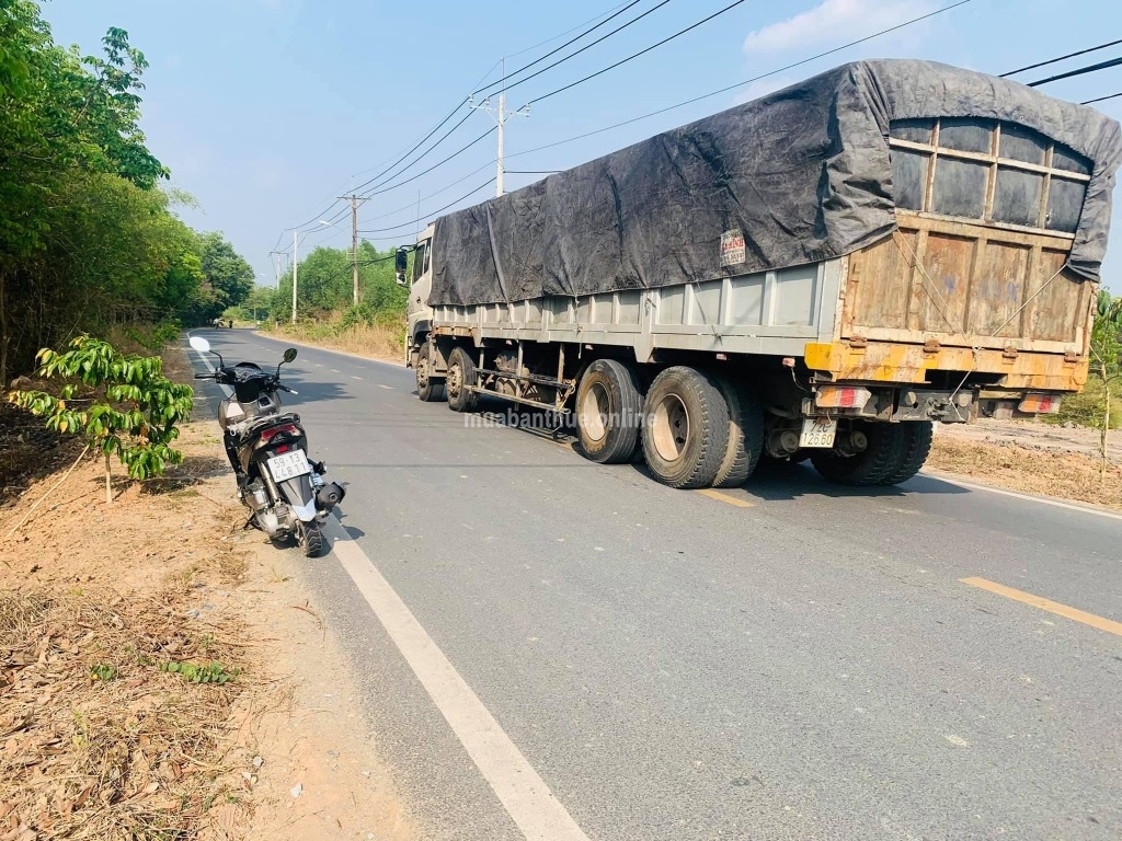 --Ông a gửi bán đất mặt tiền đường Bà Thiên cách