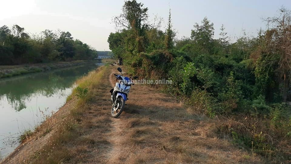 74mv. Đất trung lập hạ, có 50mv thổ cư. Mat tiền kênh.