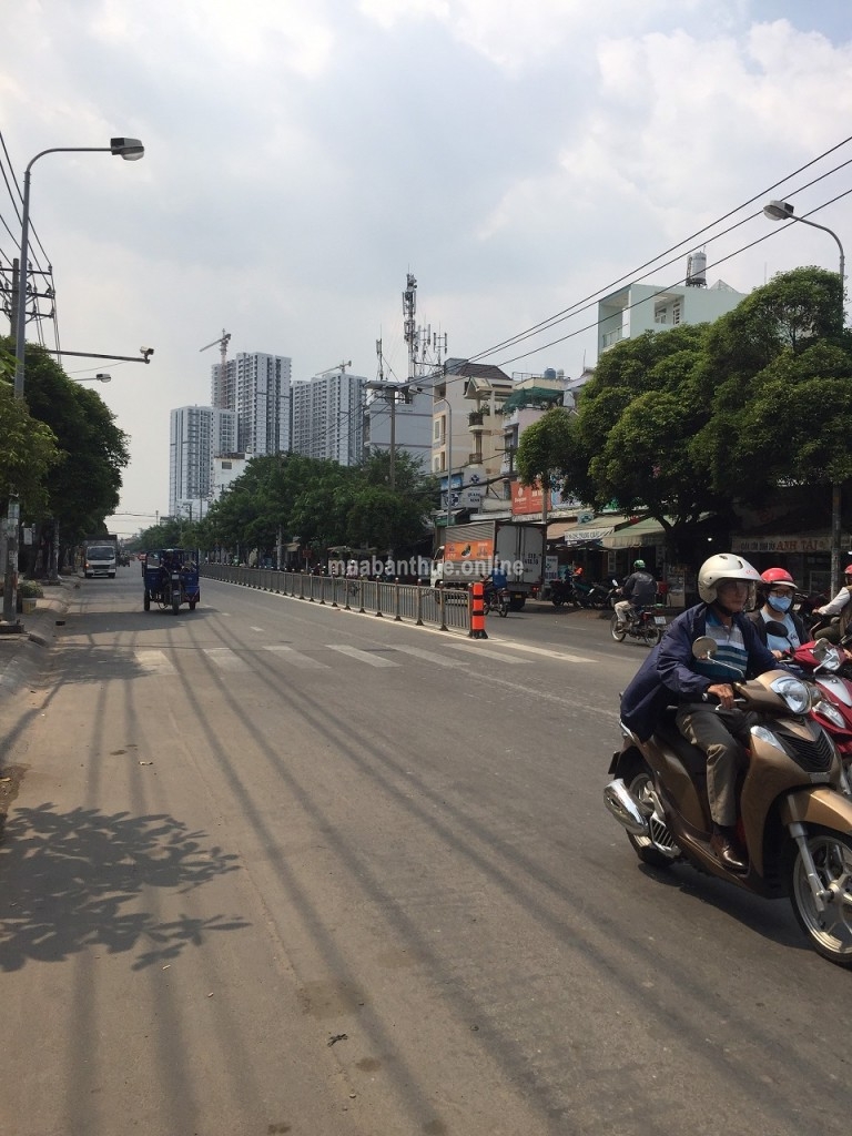 CC Bán nhà MT Lý Chiêu Hoàng, P. 10, Q. 6, HCM